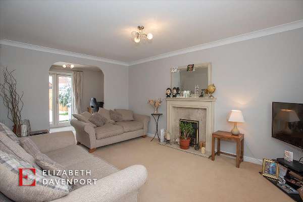 Kenilworth House For Sale