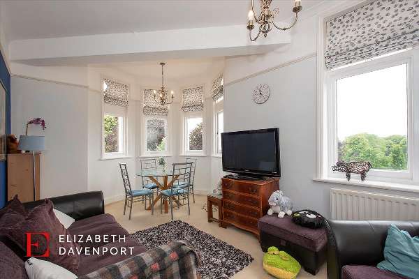 Kenilworth House For Sale