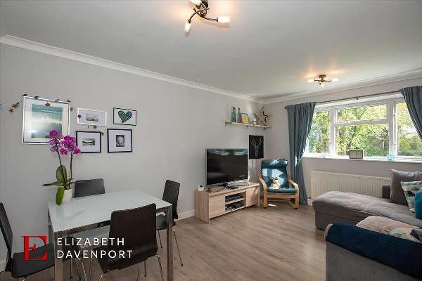Kenilworth House For Sale