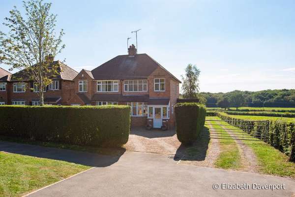 Kenilworth House For Sale